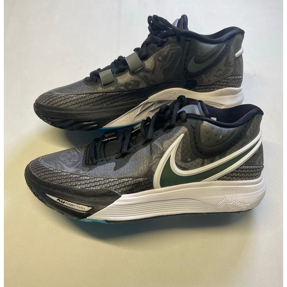 Nike Kyrie 8 Orca Size 9M, DJ6017-001, New without Box